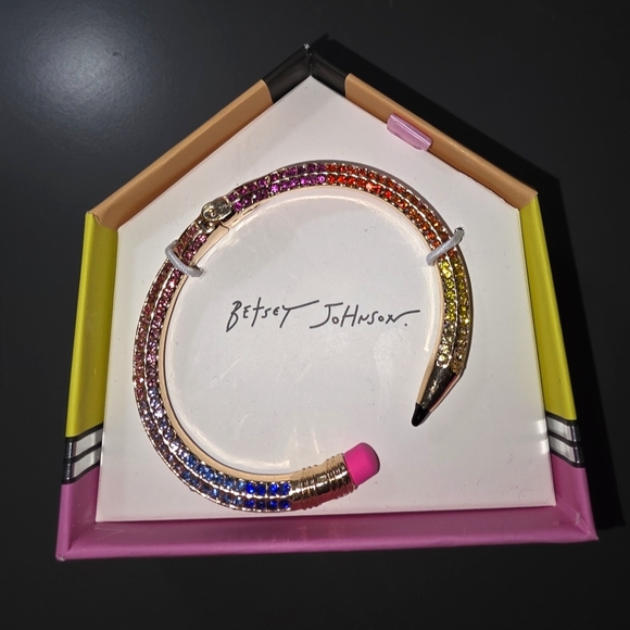 Betsey Johnson Bracelet - Picture 1 of 1